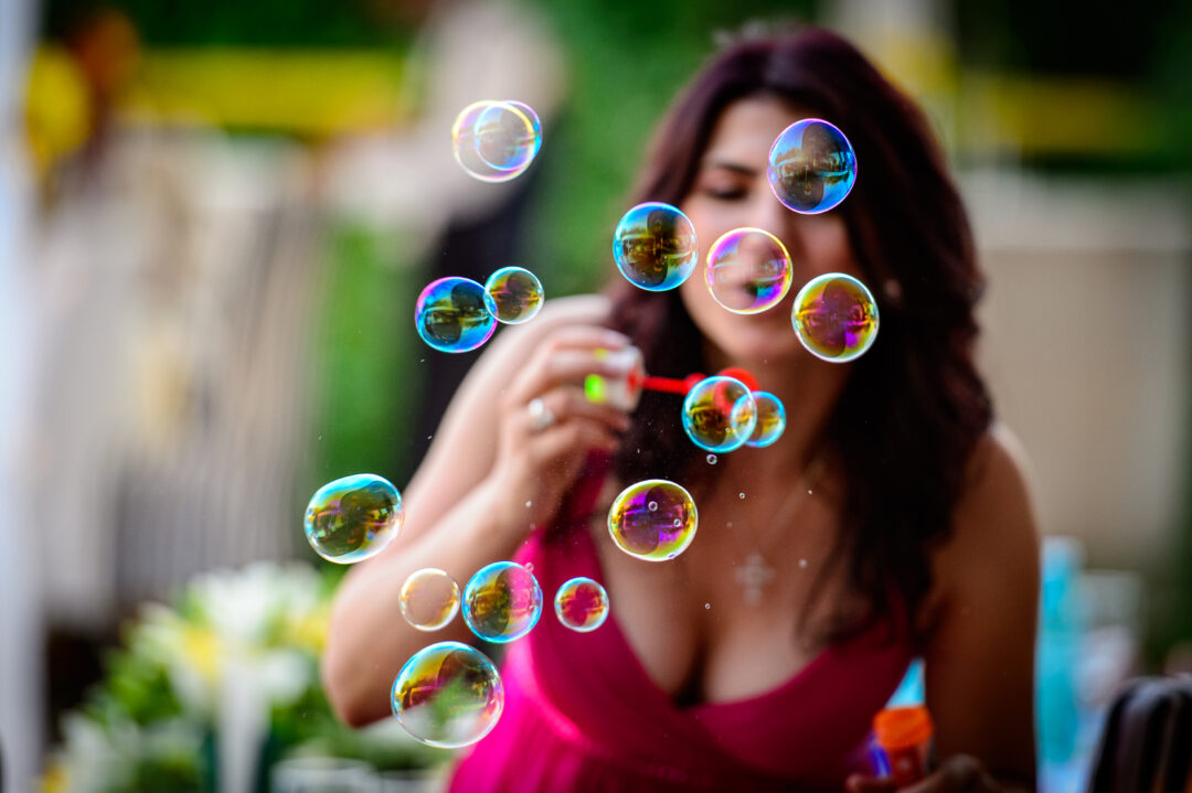 Wedding - air bubbles